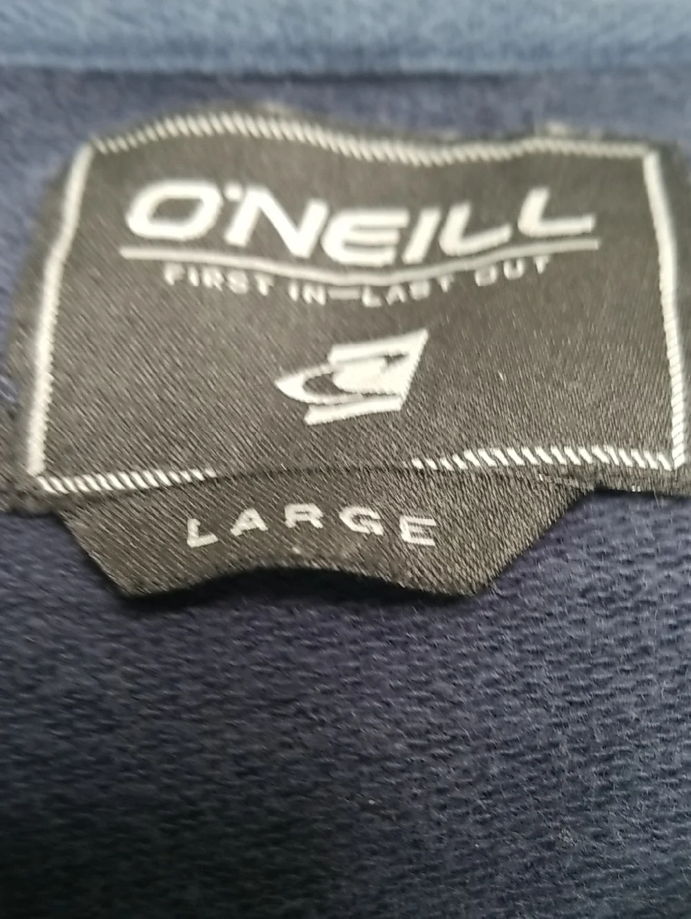 O'neill mens hoodie size Medium zip front w/pouch pockets.  EUC